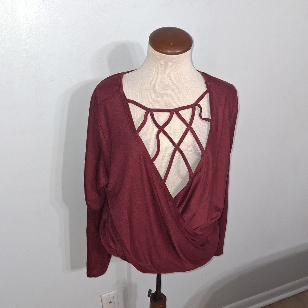 Beautiful Burgandy Long Sleeve Top- W Sz XL